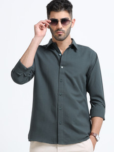 WHISQ Men Dark Green Casual Shirt - Image 6