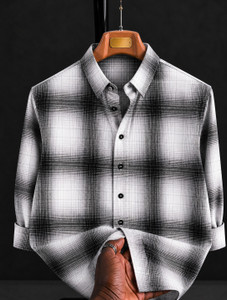 Solbiza Men Checkered Casual Black, White Shirt - Image 3