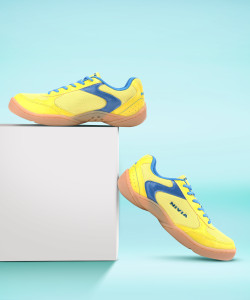 Nivia aster hotsell badminton flash shoes