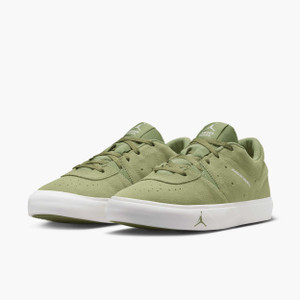 buy nike sneakers online india