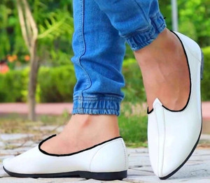 white jalsa shoes