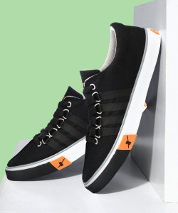 Sparx sm hotsell 162 black price