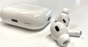 イヤホン Apple AirPods Pro Apple Airpods Pro With Wireless Charging Case Active noise