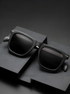 BLACK BURG Retro Square Sunglasses Black - Image 6