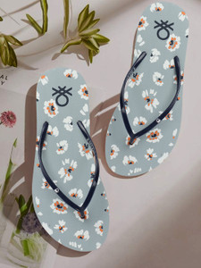 benetton slides black