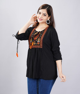 Casual Women Black Top Price in India Buy Casual Women Black Top