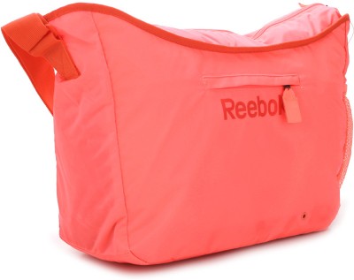 Labe Sprede Hvor fint Buy Reebok Shoulder Bag Pink at best price in India - BagsCart