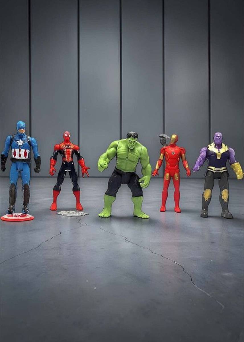 CreatMii 5 Avenger Super Hero Action Figure Toy Set for Kids and Boys_P333