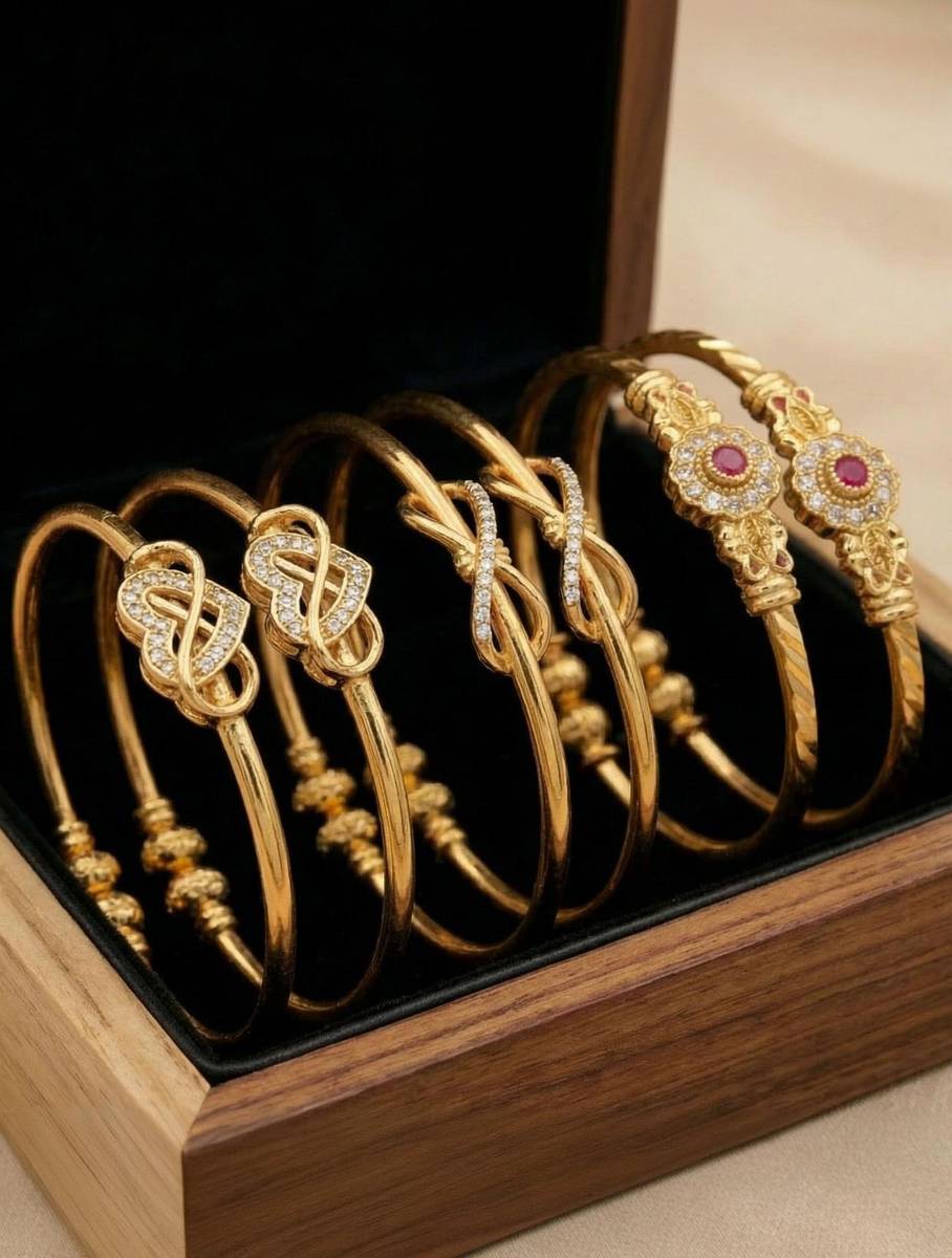 brado jewellery Brass Diamond Gold-plated Bangle