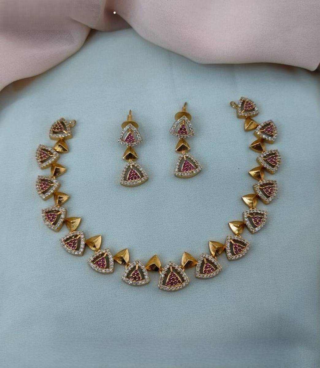 LAXUMI Brass, Copper Gold-plated Multicolor Jewellery Set