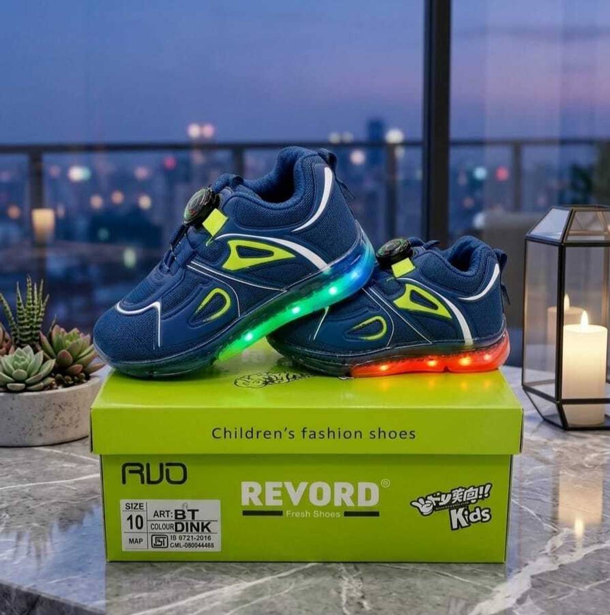 rungoon Girls Toggle Running Shoes