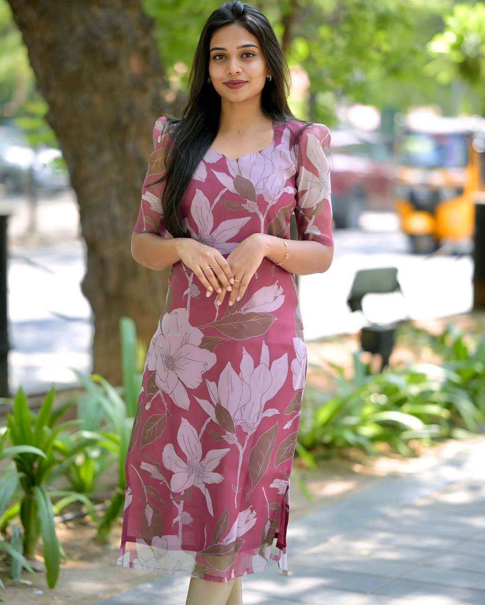 LuxeLane Women Floral Print Straight Kurta