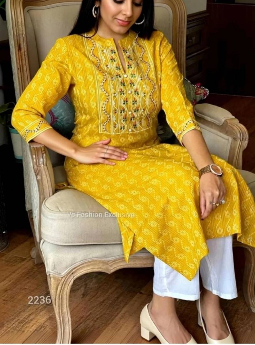 Ciri claire Women Embroidered Straight Kurta — photo 3