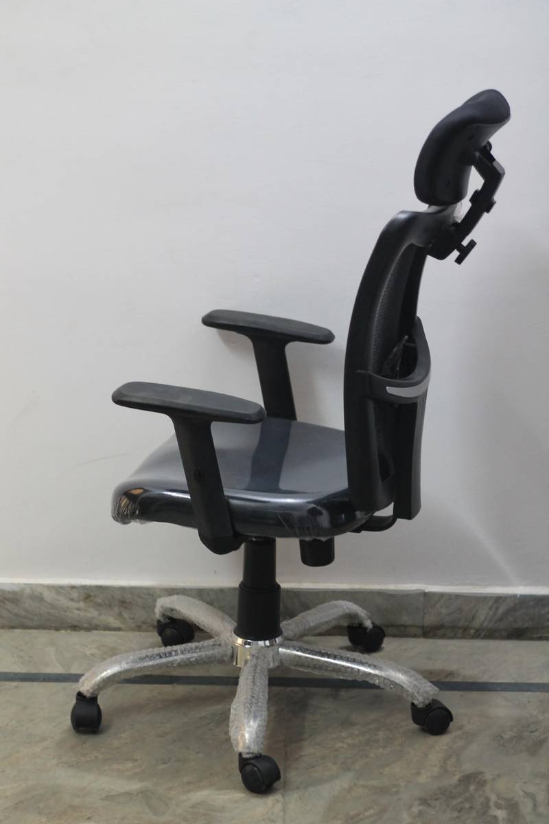 Mesh Office Adjustable Arm Chair — photo 3