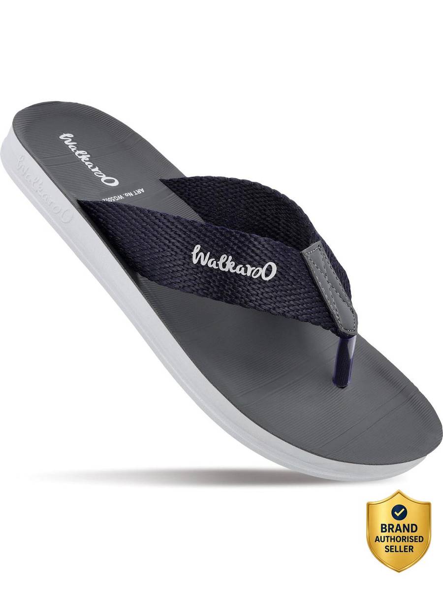WALKAROO Men Slippers