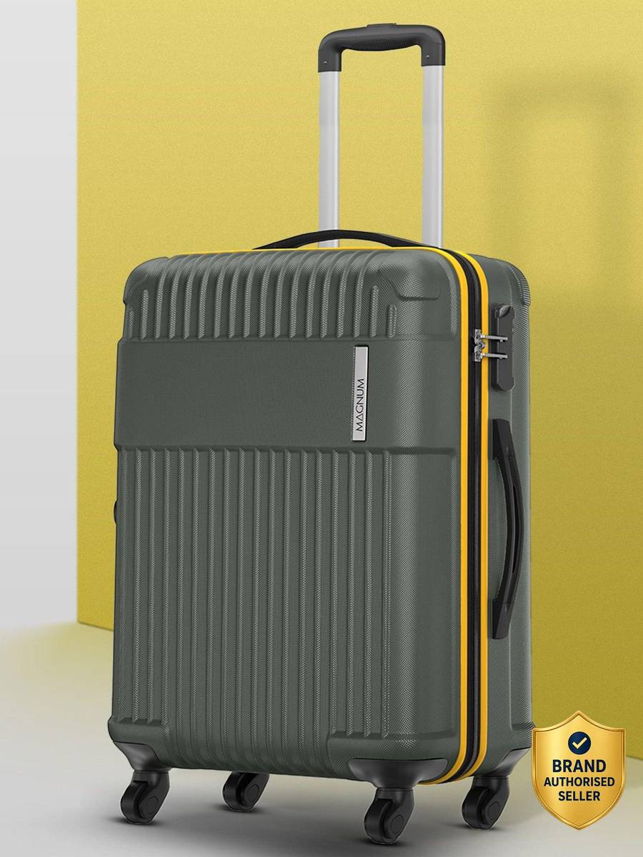 Safari Magnum Saber 65 Check-in Suitcase 4 Wheels - 26 inch