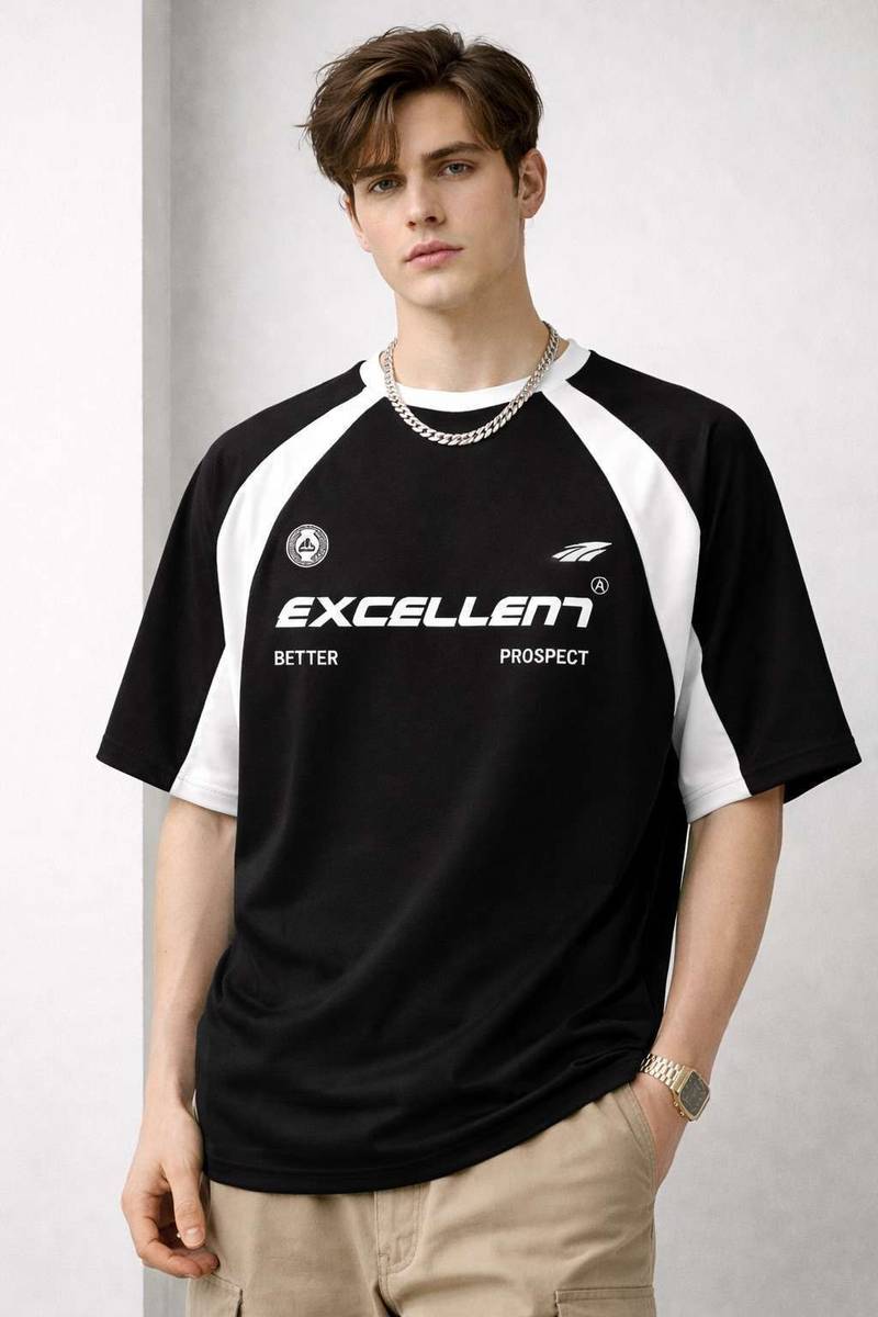 SIXTEENLINES Printed Men Round Neck Black T-Shirt — photo 5