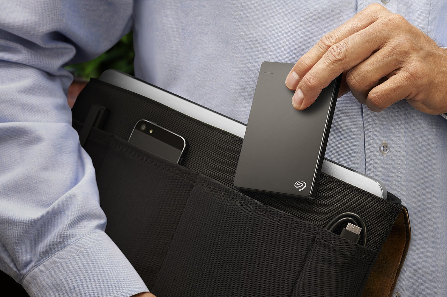 Image of Seagate Plus Slim 1 TB External Hard Disk Drive (HDD)