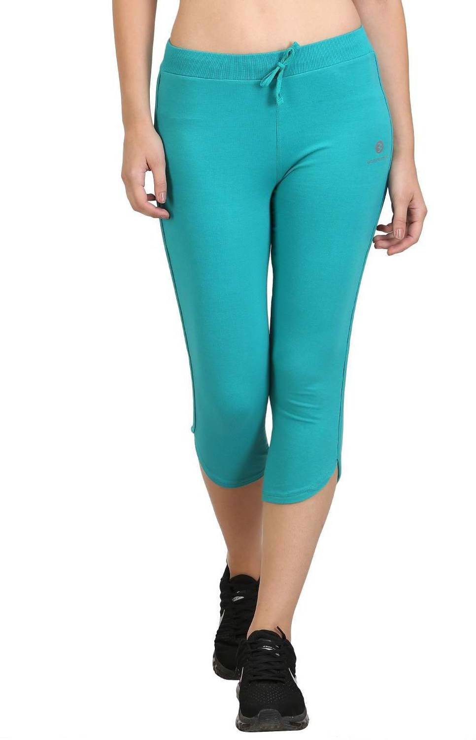 BODYACTIVE Activewear Women Light Blue Capri
