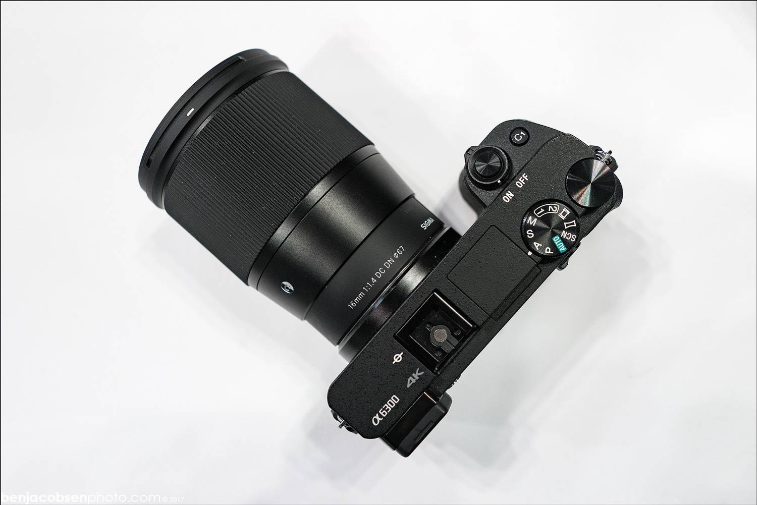 SIGMA 16mm F1.4 DC DN Contemporary Macro Prime Lens - SIGMA