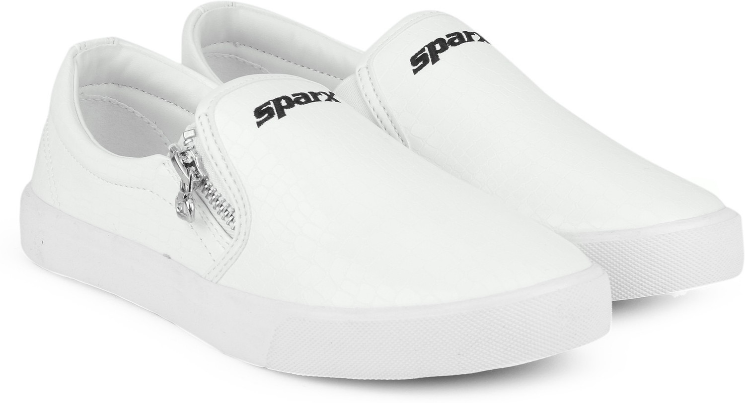sparx white sneakers flipkart
