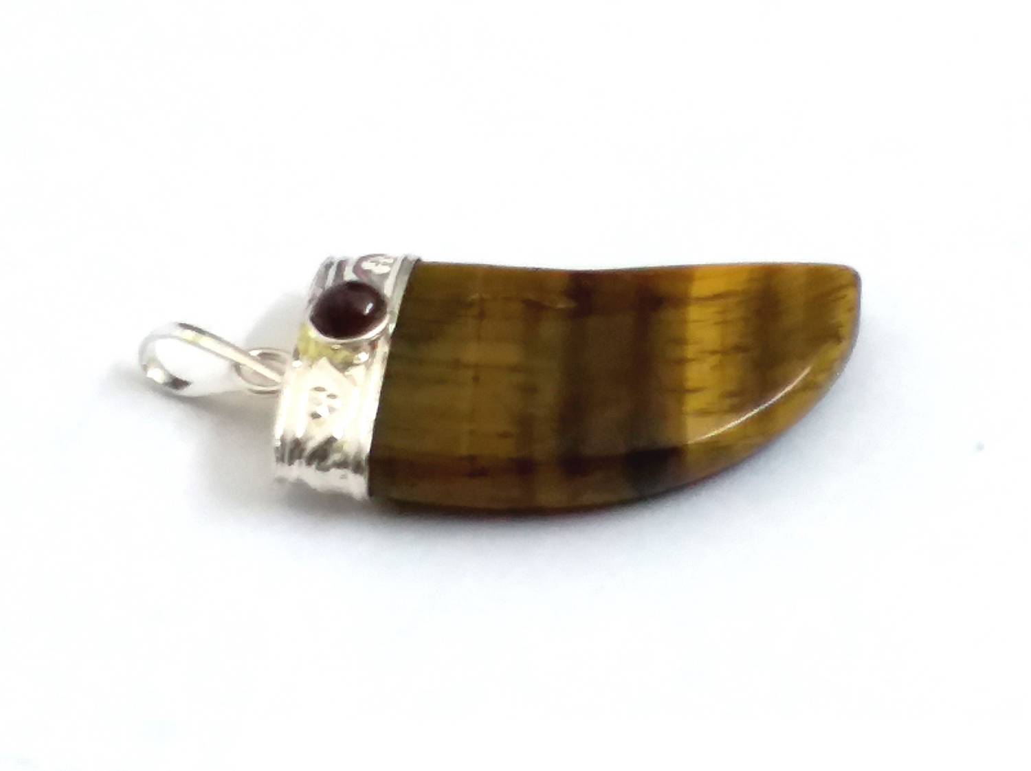 AIR9999 EYE STONE NAIL SHAPED PENDANT Crystal Crystal Pendant