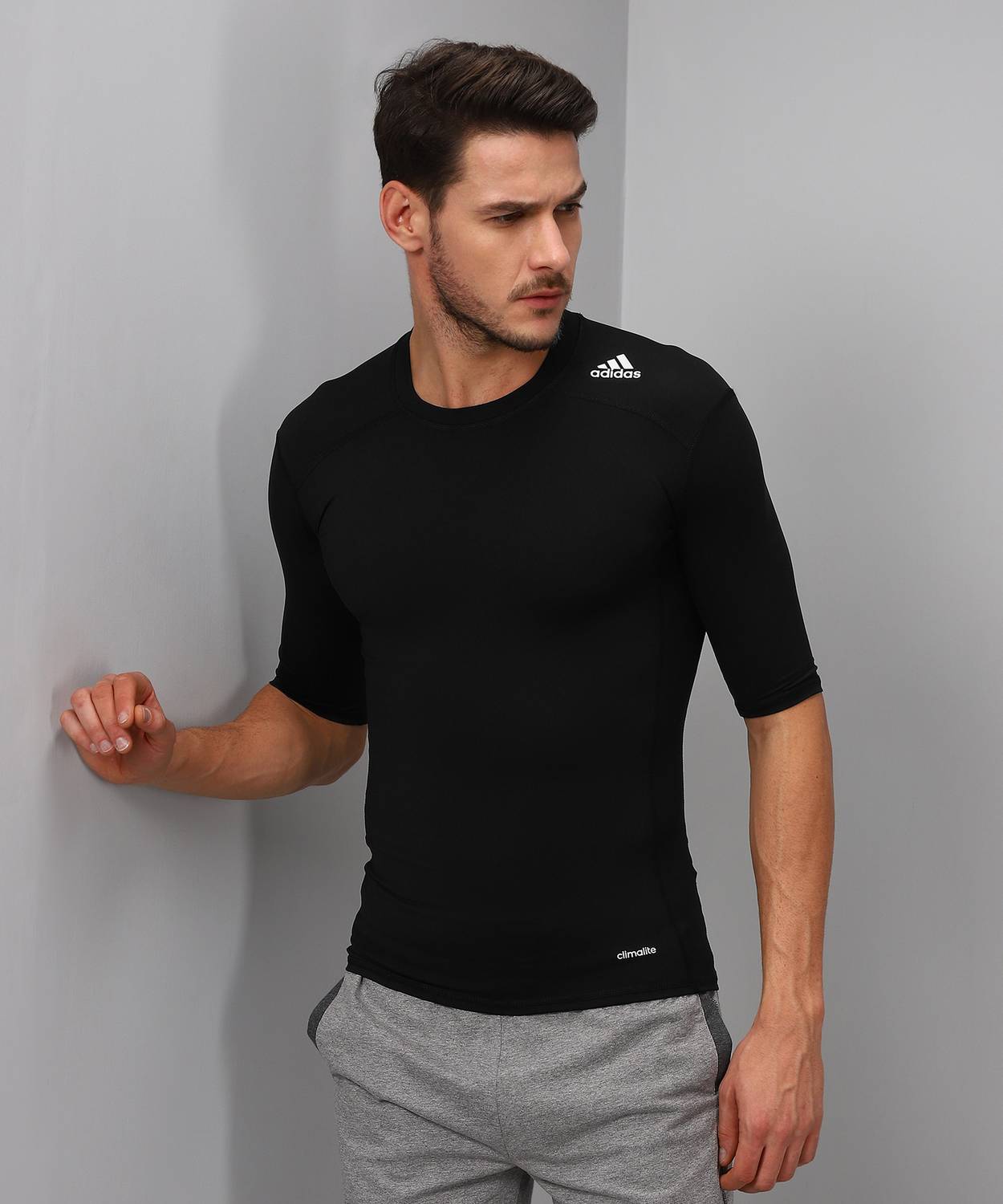 ADIDAS Solid Men Round Neck Black T-Shirt