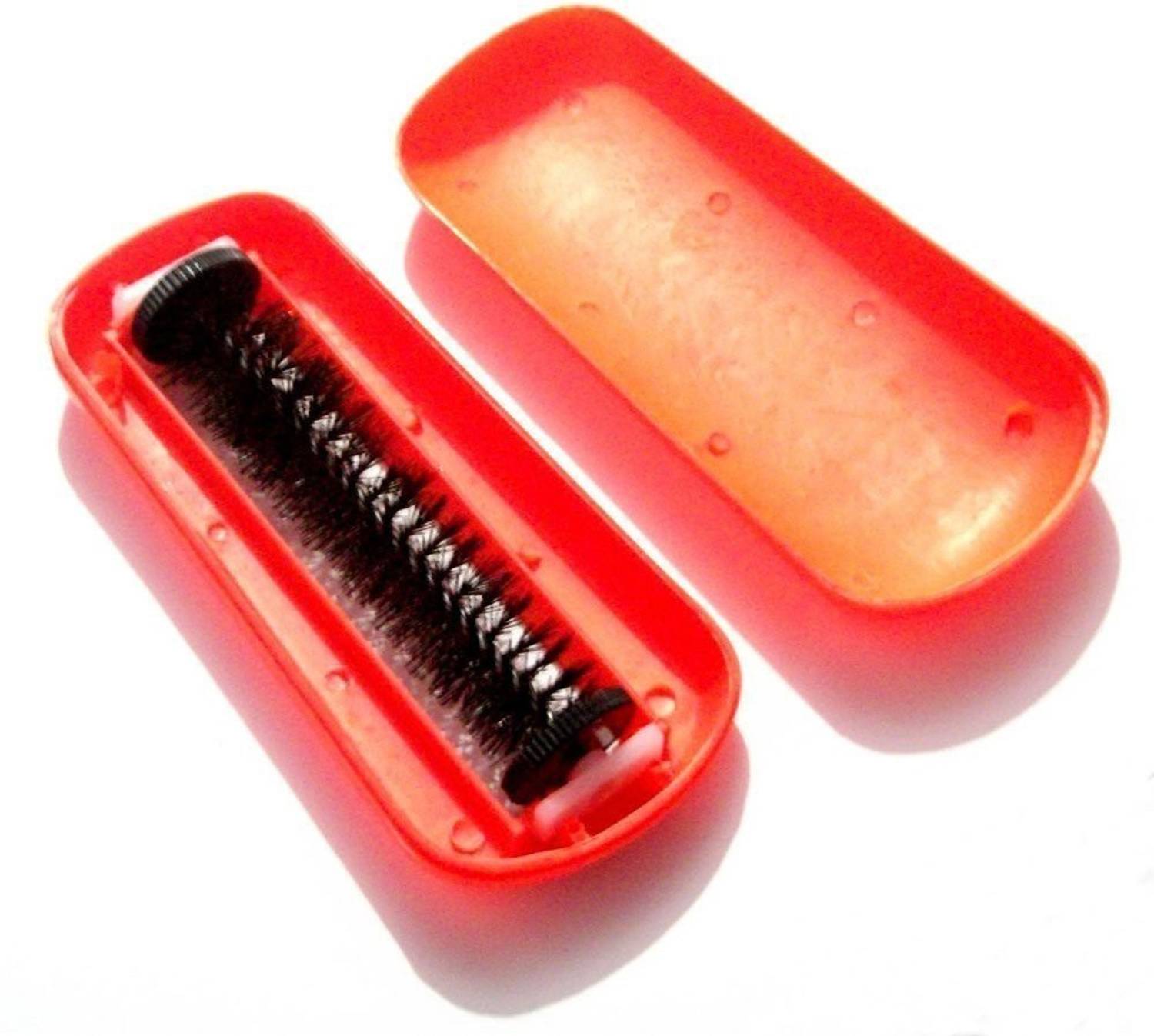 Aryshaa Magic Cleaning Roller for Sofa/Bed/Carpet/Car Seat Plastic Wet & Dry Brush Multicolor (Pack of 1) Plastic Wet and Dry Brush