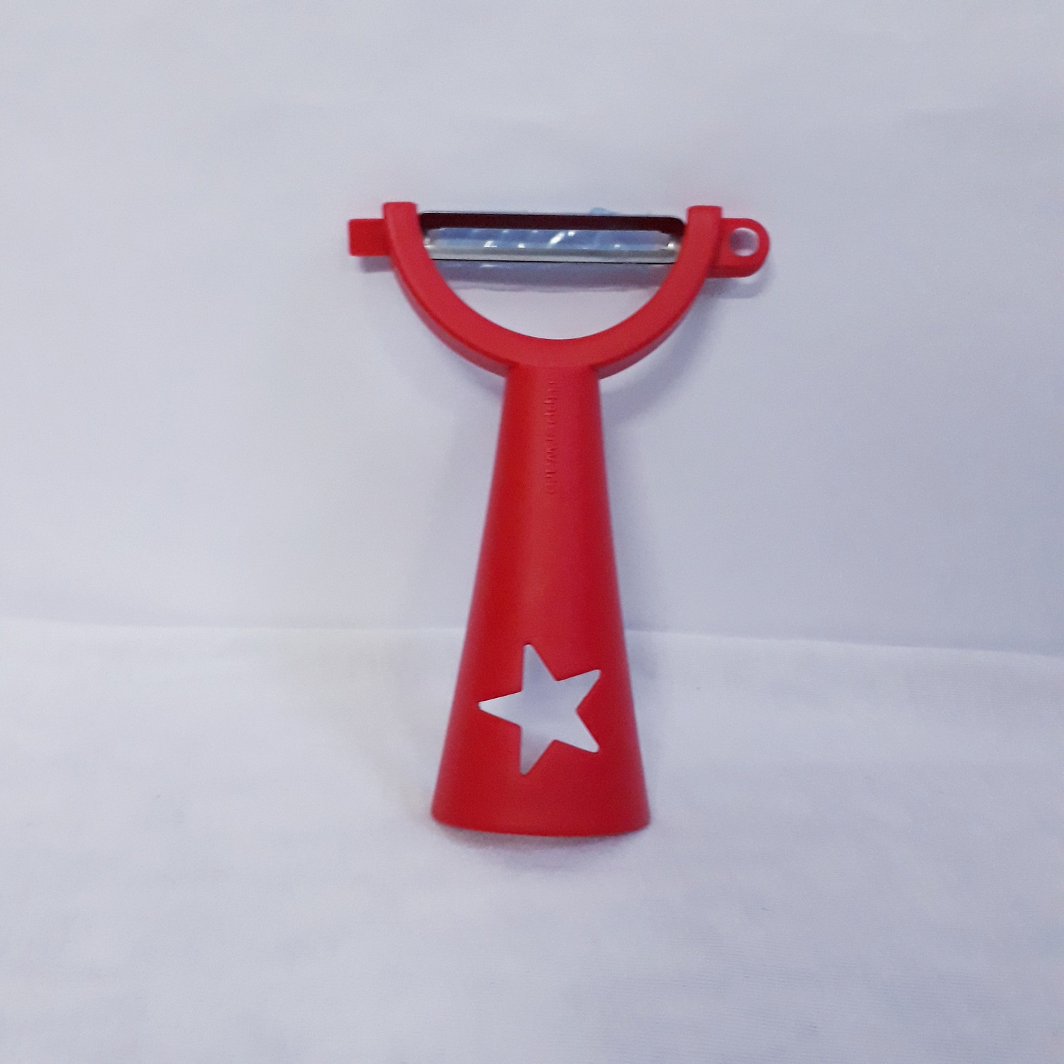 Image of TUPPERWARE Tup veg peeler Y Shaped Peeler (Red)