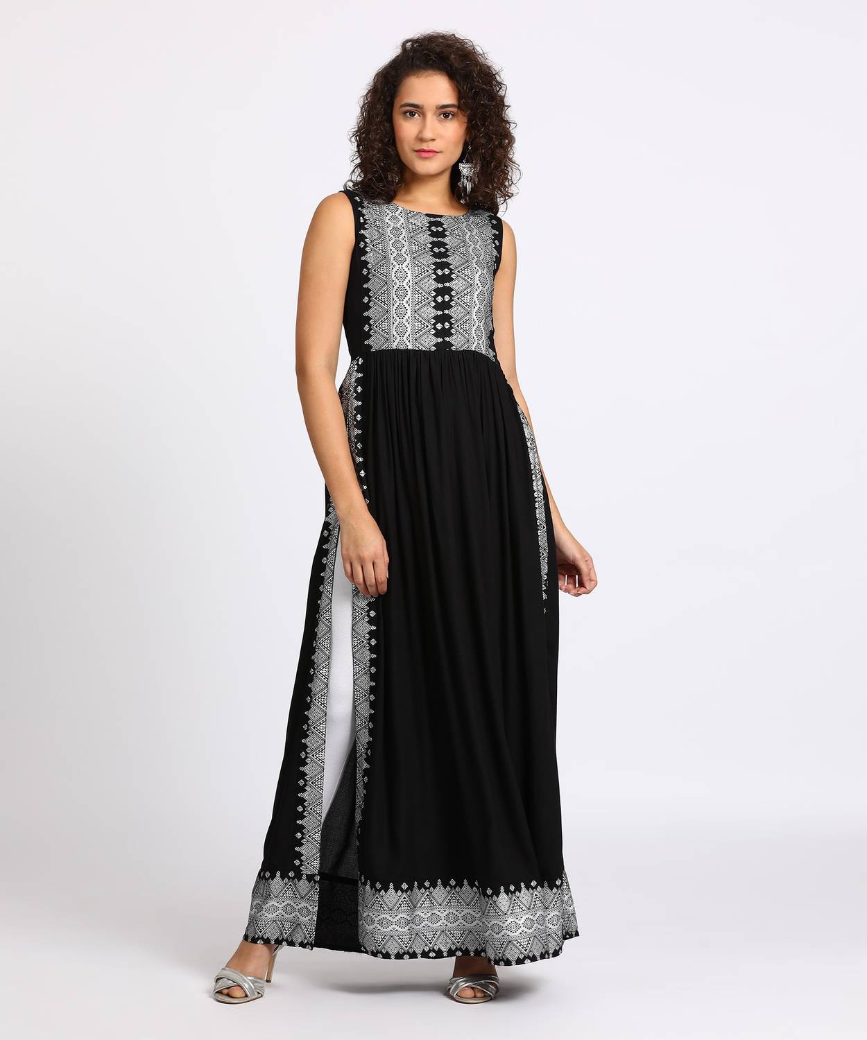 Vishudh Women Printed Cotton Blend Straight Kurta (Black)
