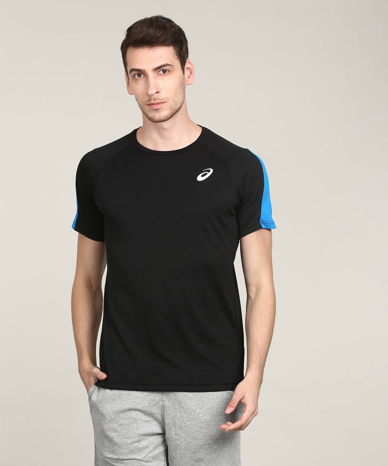 Asics Solid Men Round Neck Black T-Shirt