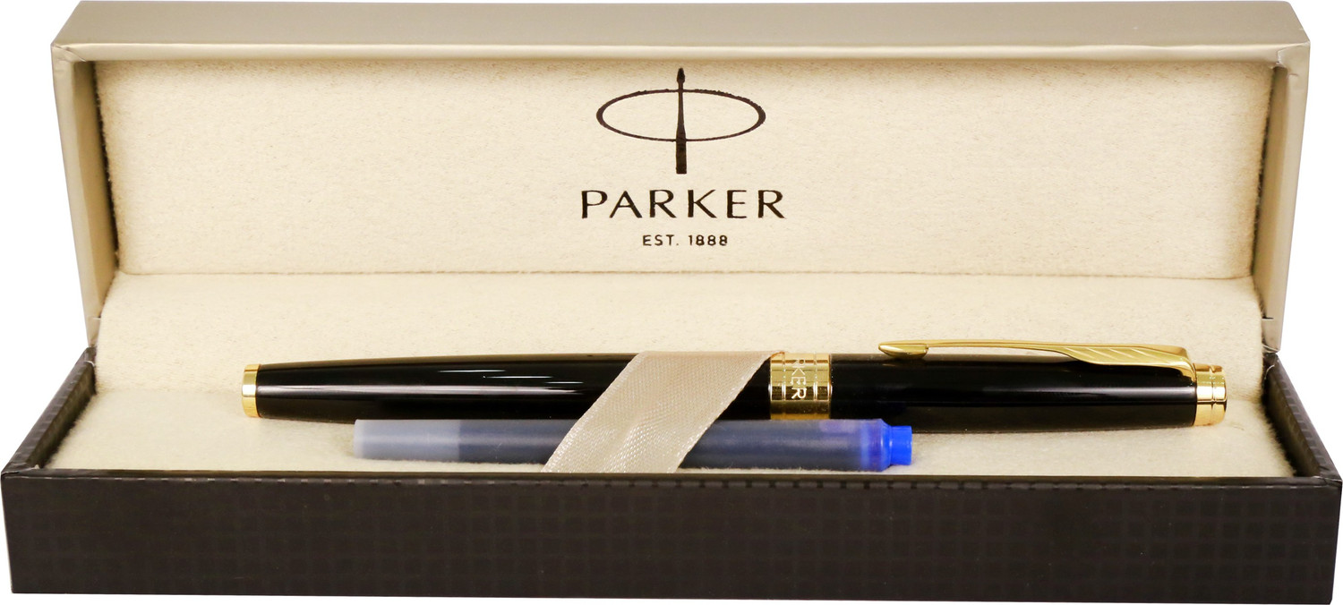 Image of PARKER Aster Laque Black Gold Trim Fountain Pen