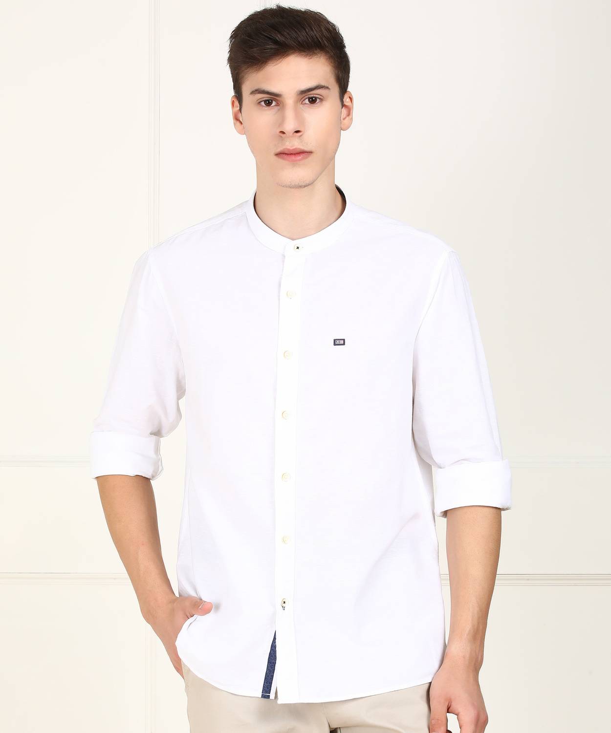 Arrow Sport Men Solid Casual White Shirt