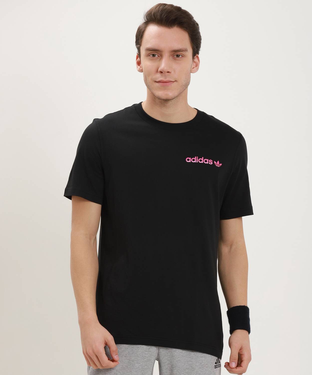 ADIDAS ORIGINALS Solid Men Round Neck Black T-Shirt