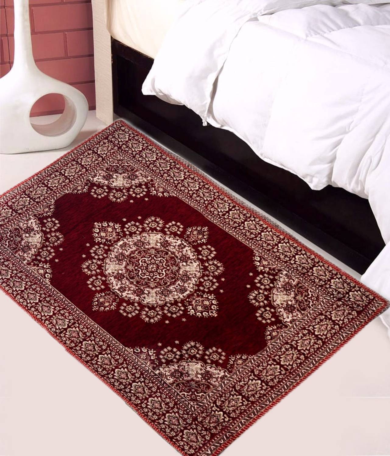 Achintya 3 ft  X 5 ft Chenille Carpet