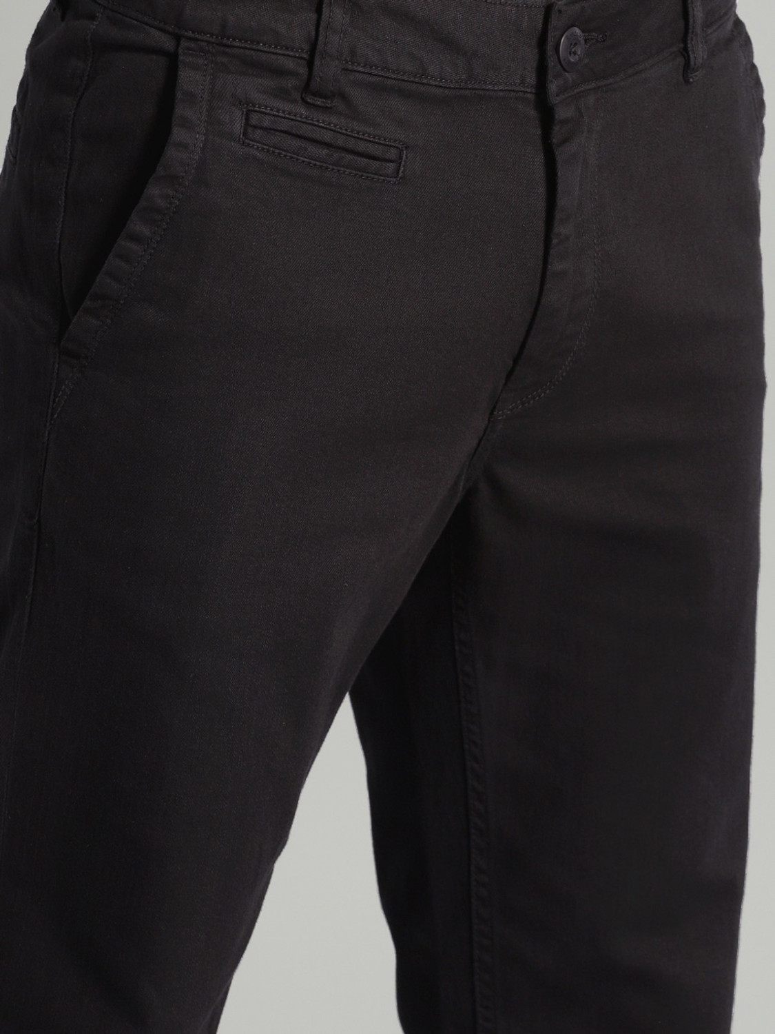 Image of Roadster Men Regular Fit Black Cotton Blend Trousers