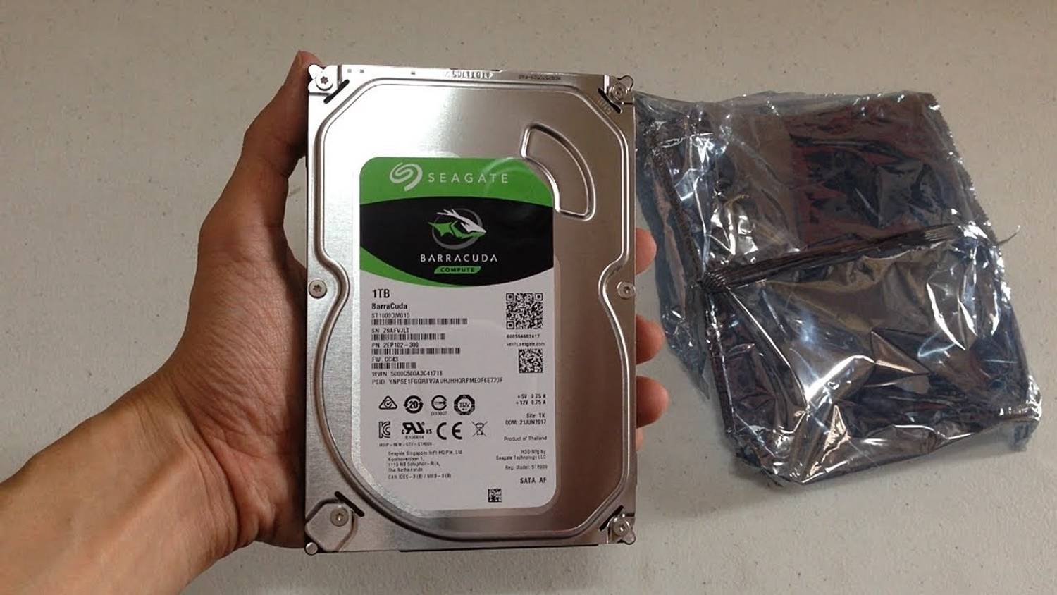 Seagate BarraCuda 1000 GB Desktop, All in One PC's Multicolor SATA