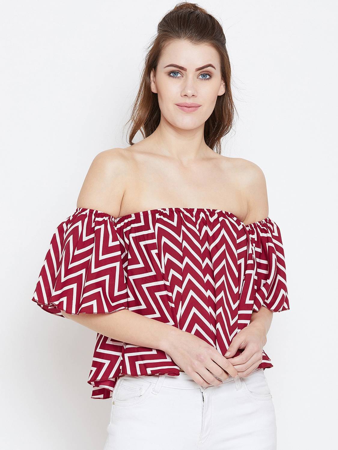 Berrylush Casual No Sleeve Solid Women Red Top