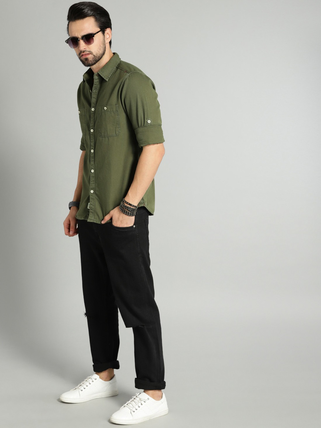 Image of Roadster Men Solid Casual Green Shirt
