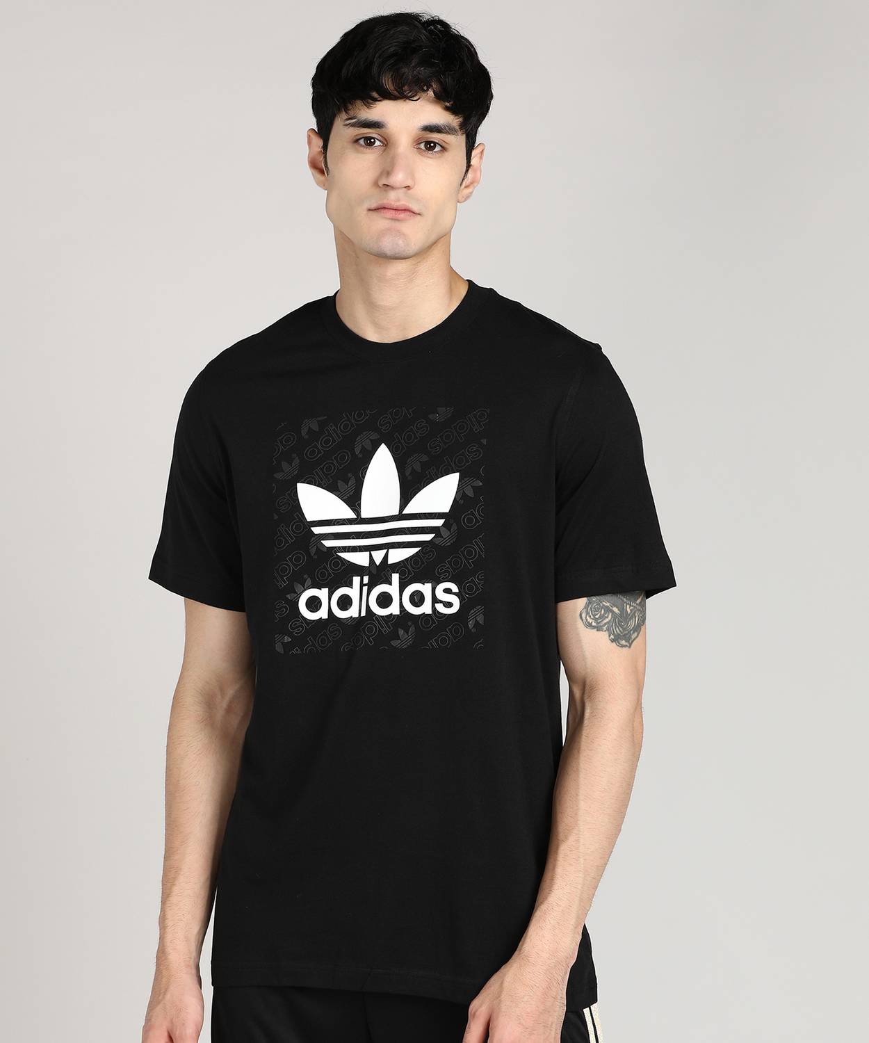 ADIDAS ORIGINALS Printed Men Round Neck Black T-Shirt