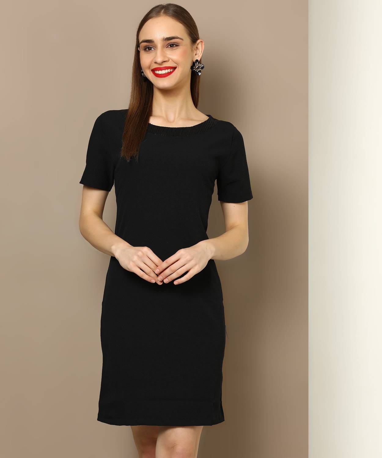 Avirate Women Shift Black Above Knee/Mid Thigh Length Dress