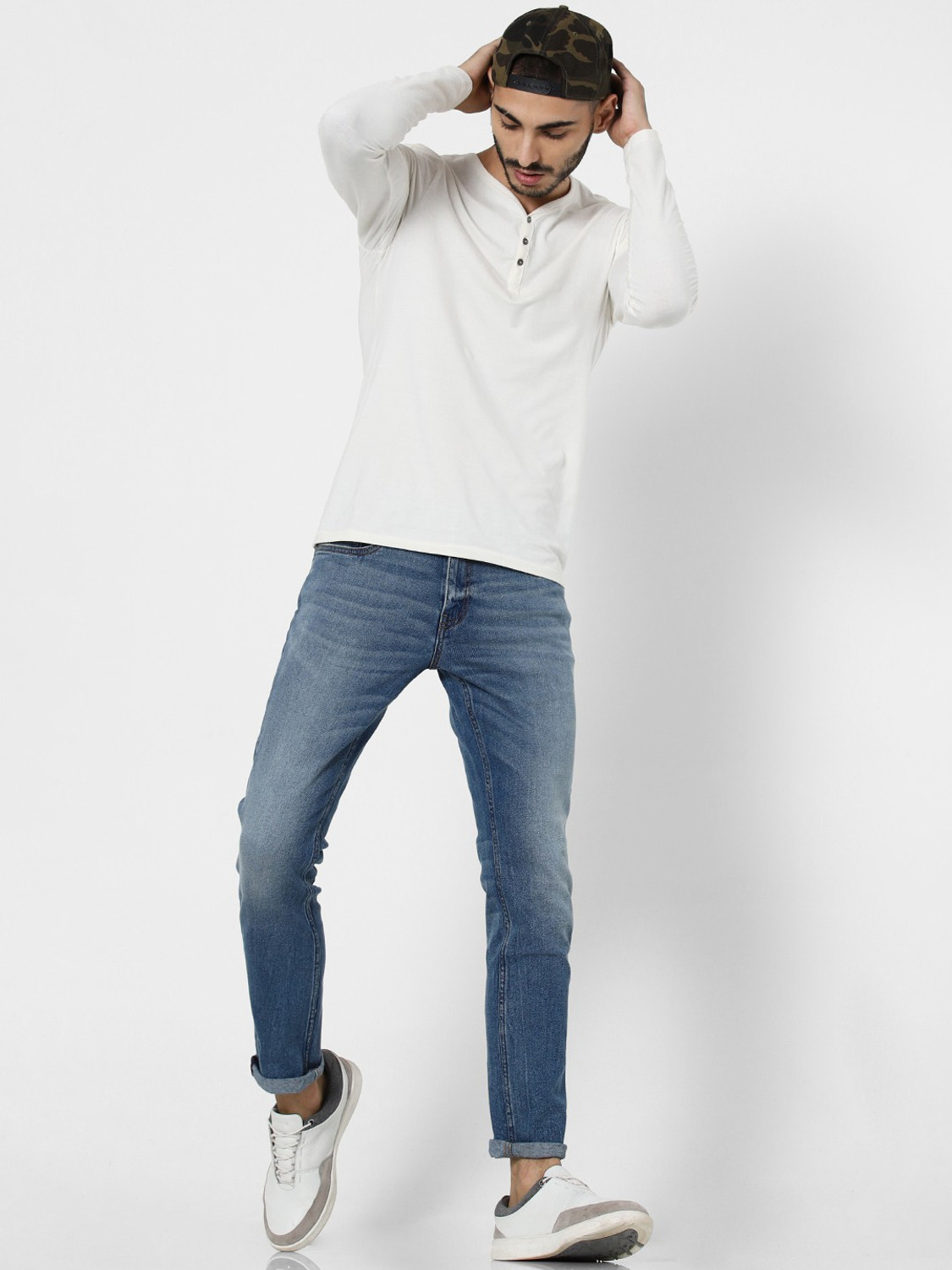 Image of JACK & JONES Men Slim Low Rise Blue Jeans