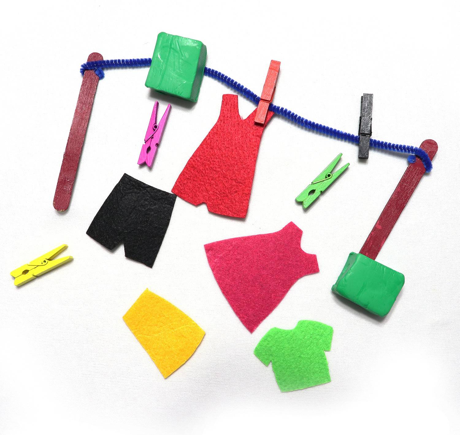 BOREDOM BUSTERS CLOTHESLINE