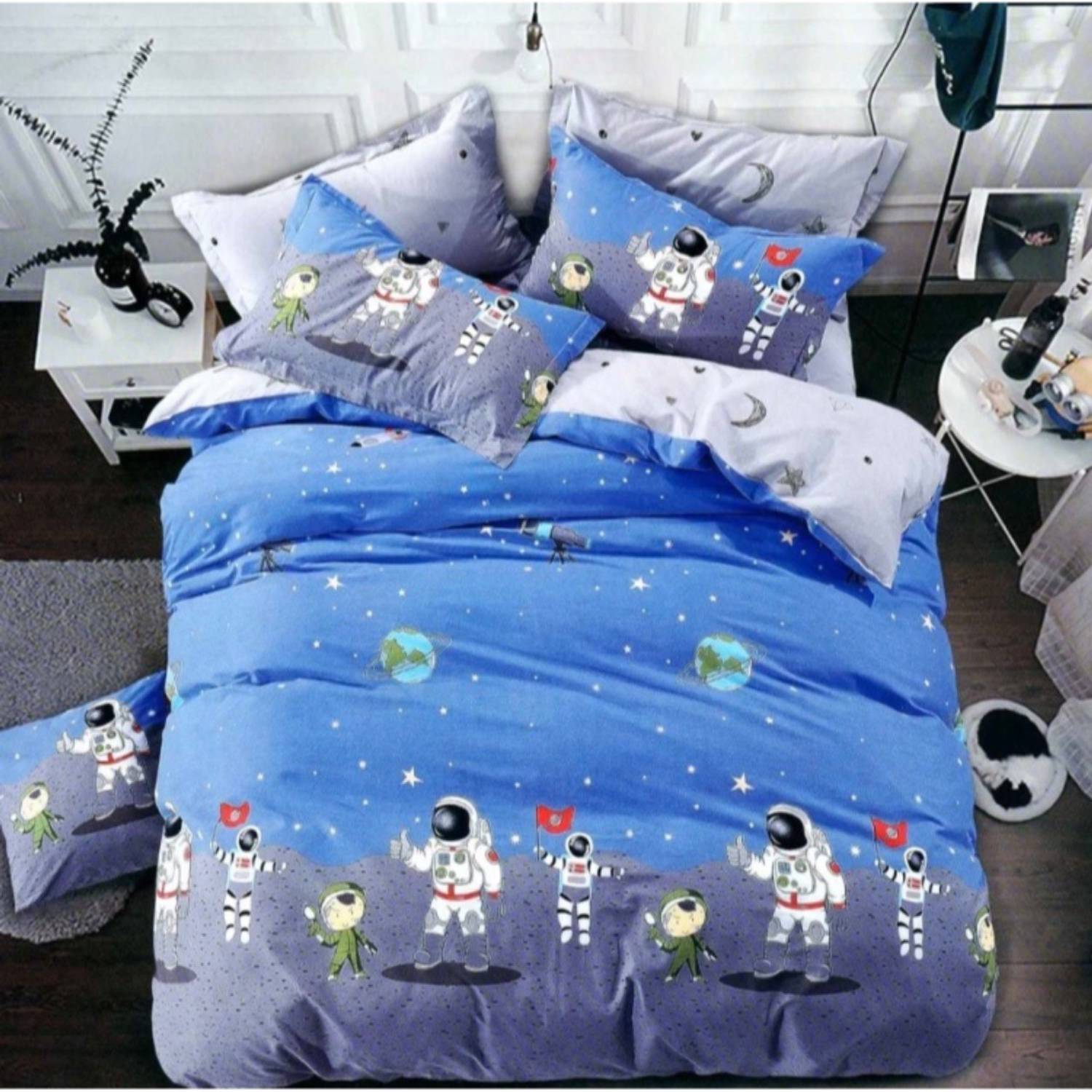 24x7 Home Store Cartoon Double Comforter for Mild Winter