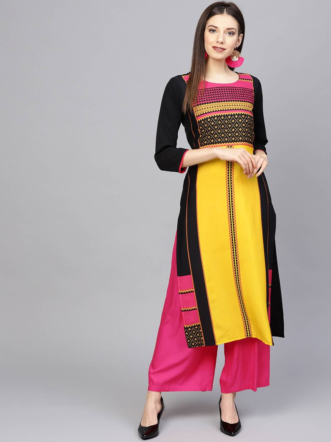 AHIKA Women Floral Print Straight Kurta