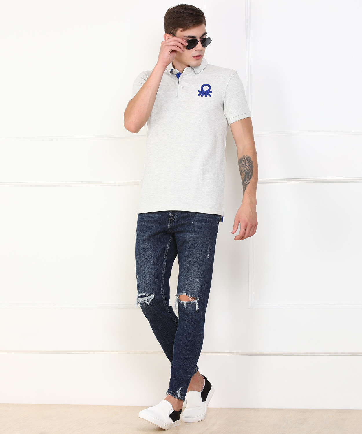 Image of United Colors of Benetton Solid Men Polo Neck White T-Shirt
