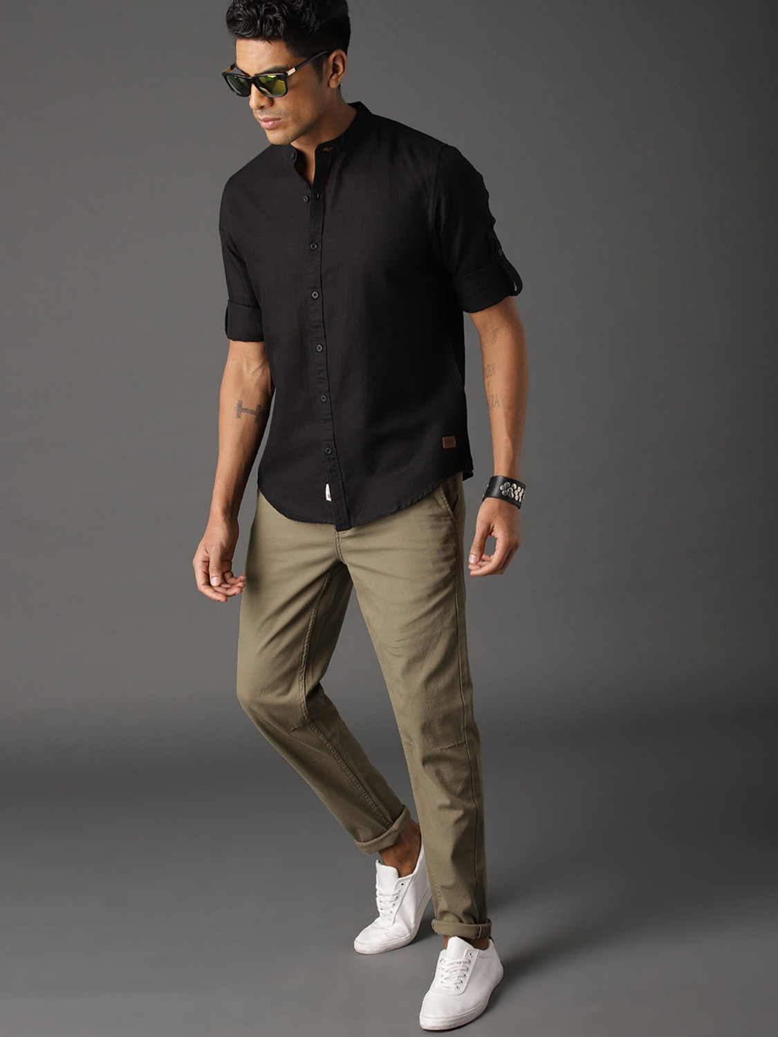 Image of Roadster Men Solid Casual Black Shirt