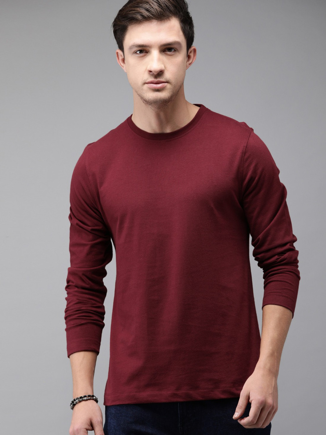 Image of Roadster Solid Men Round Neck Maroon T-Shirt