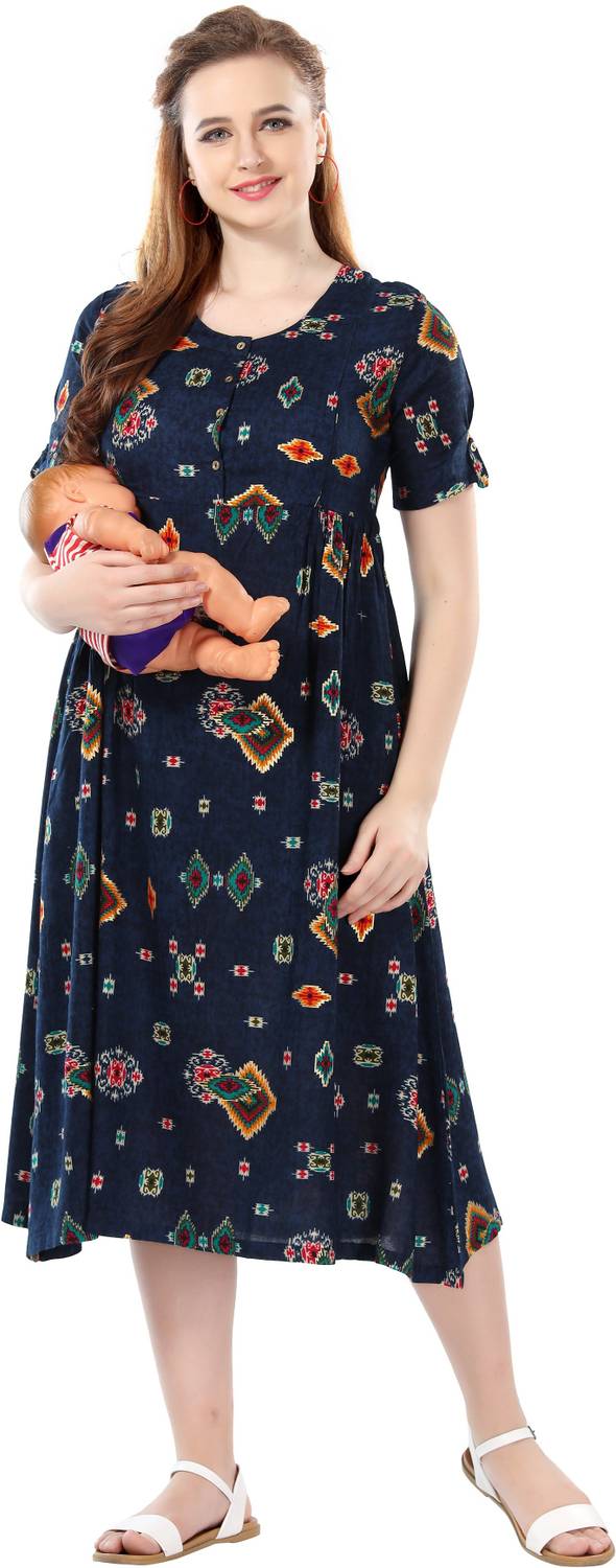 AV2 Women Printed Flared Kurta