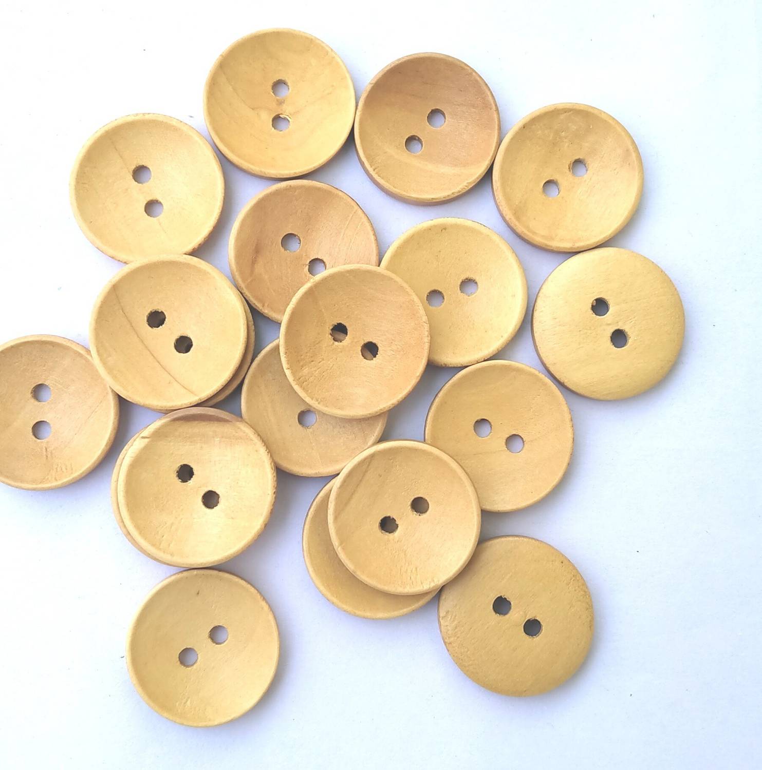 aaryason Wooden Button 2 Holes Round Buttons for Sewing, Craft and Embroidery (20 Pieces, 1.8CM, 18 mm) Wooden Buttons